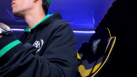 alexgiraldo__ online show from September 29, 12:10 pm