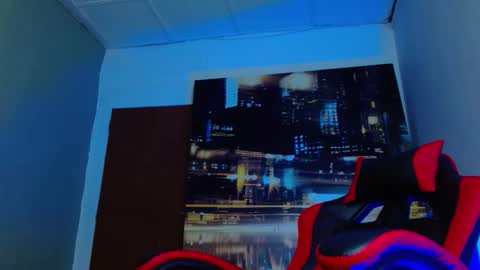 alexgiraldo__ online show from March 27, 12:16 pm