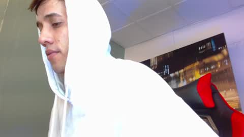alexgiraldo__ online show from July 2, 12:22 pm