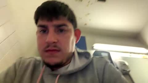 Snapshot of alexh70750 chatting on February 17, 7:20 pm alexh70750 online show from February 17, 7:20 pm