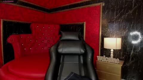 Alexiaa  Online 1430 to 2100 GMT-5 online show from November 12, 1:33 pm