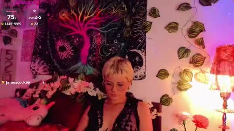 Snapshot of alexiafisher_ chatting on February 11, 2:46 pm Alex online show from February 11, 2:46 pm