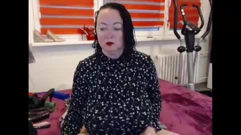alexie33 online show from January 8, 9:10 am