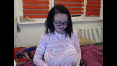 alexie33 online show from January 31, 6:14 pm