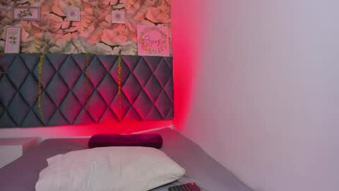 Alexia Brown online show from May 10, 3:39 pm