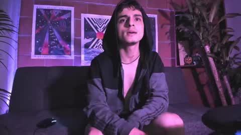 Alexi Jacobs online show from October 18, 4:04 am