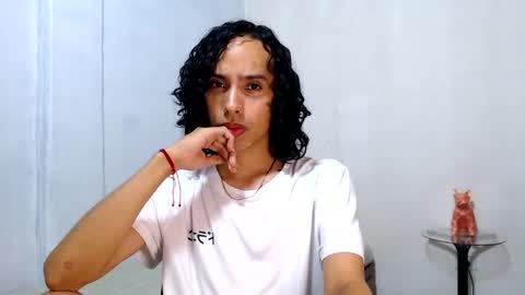 Alexis online show from May 19, 9:04 am