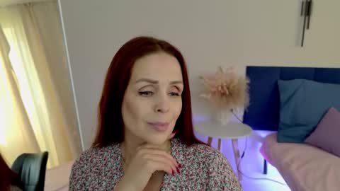 alexis_lovelyy online show from November 3, 5:31 am