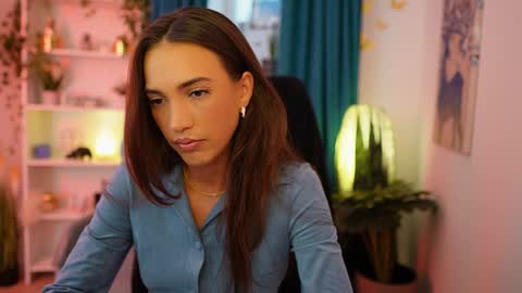 Alexis online show from October 1, 1:17 pm