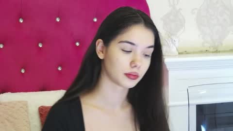 alexisdevine online show from April 3, 4:21 am