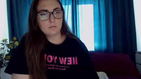 Snapshot of alexismacc chatting on September 17, 3:41 am alexismacc online show from September 17, 3:41 am