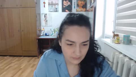 AlexisMillers online show from February 18, 12:45 pm