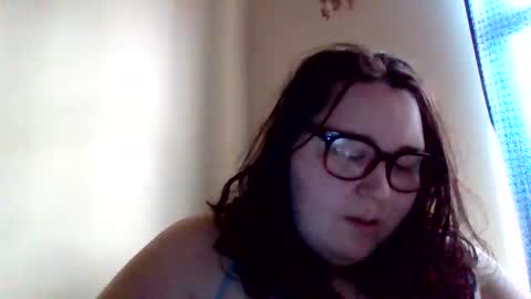 Snapshot of alexisr16 chatting on September 21, 8:21 pm Alexis online show from September 21, 8:21 pm