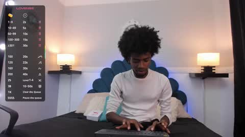 Snapshot of alexjaccob chatting on October 13, 1:11 pm Alex Jaccob online show from October 13, 1:11 pm