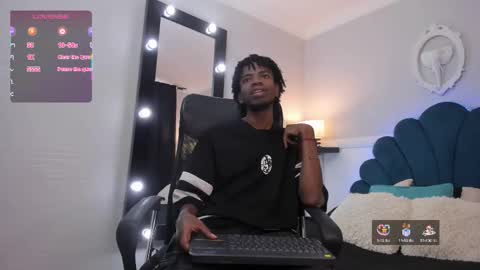 Snapshot of alexjaccob chatting on October 16, 1:01 pm Alex Jaccob online show from October 16, 1:01 pm