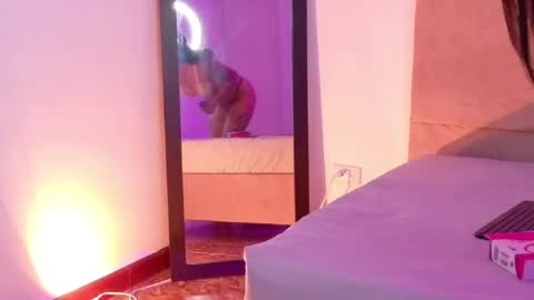 alexlamunequita online show from February 7, 10:13 pm