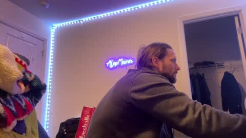 Snapshot of alexmanndickerson chatting on January 20, 2:11 am Alex Mann online show from January 20, 2:11 am