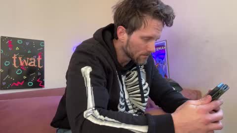 Alex Mann online show from March 5, 6:04 pm