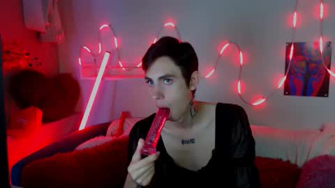 alexnaughty14 online show from September 26, 8:18 am