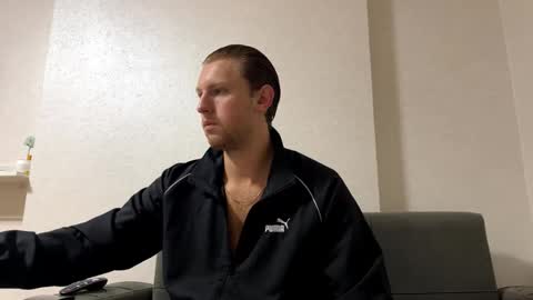 Snapshot of alexs_bugatti chatting on October 24, 7:10 pm Alex online show from October 24, 7:10 pm