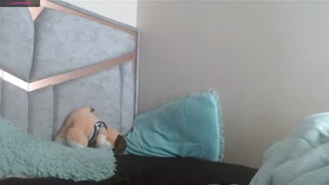 Snapshot of alexvsluisa chatting on January 29, 5:56 pm alex y luisa online show from January 29, 5:56 pm