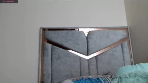 Snapshot of alexvsluisa chatting on February 21, 3:10 pm alex y luisa online show from February 21, 3:10 pm