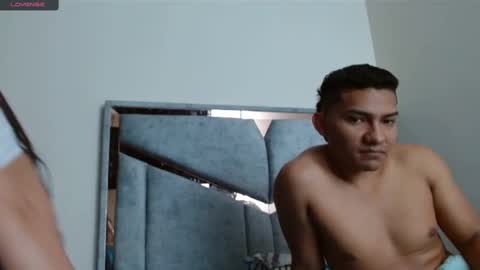 Snapshot of alexvsluisa chatting on February 23, 2:46 pm alex y luisa online show from February 23, 2:46 pm