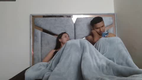 Snapshot of alexvsluisa chatting on September 14, 4:06 pm alex y luisa online show from September 14, 4:06 pm