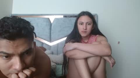 Snapshot of alexvsluisa chatting on October 22, 3:23 pm alex y luisa online show from October 22, 3:23 pm