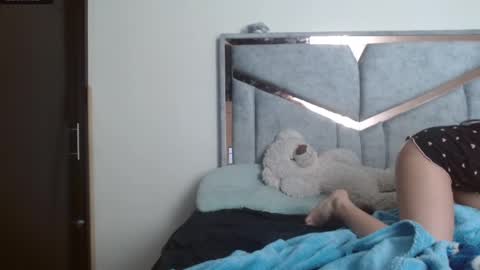 alex y luisa online show from December 2, 2:45 pm