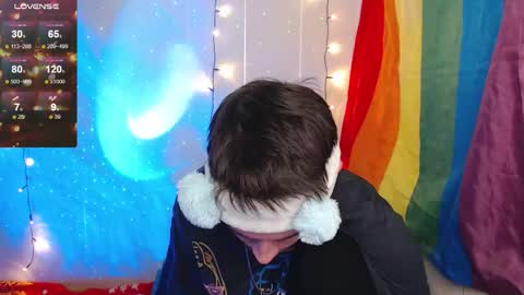 Snapshot of alexwolfmoto chatting on December 22, 7:27 am alexwolfmoto online show from December 22, 7:27 am