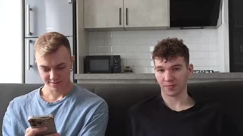 AlexDimaIgor online show from February 6, 8:40 am