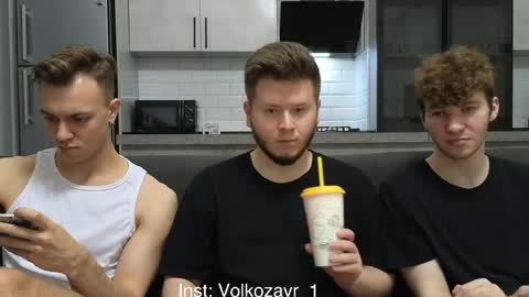 AlexDimaIgor online show from May 4, 8:38 pm
