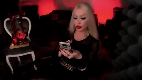 AlfaFemale online show from December 7, 10:01 am