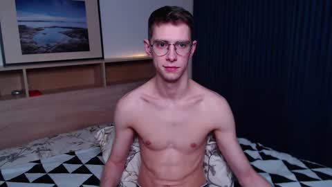 Snapshot of alfie_evanss chatting on December 26, 3:06 am Alfie online show from December 26, 3:06 am