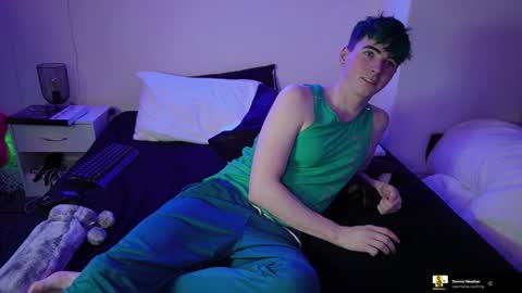 Snapshot of alfiegreenxxx chatting on February 5, 11:06 pm Alfie Green online show from February 5, 11:06 pm