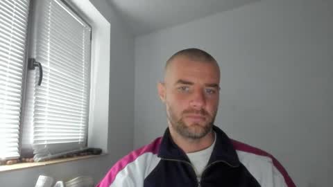 alfiesolomons87 online show from October 7, 11:18 am