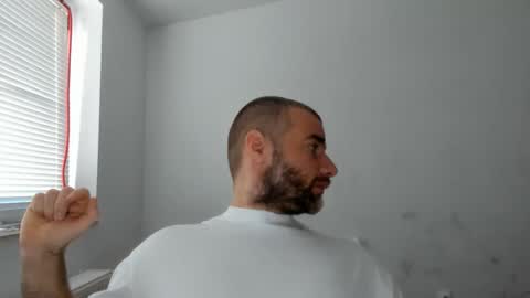 alfiesolomons87 online show from November 7, 8:14 am