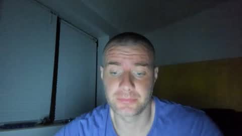 alfiesolomons87 online show from May 5, 8:17 pm