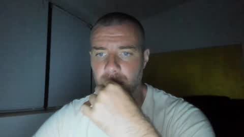 alfiesolomons87 online show from May 7, 8:03 pm