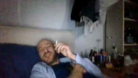 Snapshot of alfred151 chatting on April 12, 9:14 am Edgarrrdd1021 online show from April 12, 9:14 am