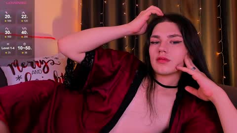 Alfreda online show from December 13, 3:38 am