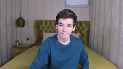 Snapshot of alfred_joness chatting on September 23, 7:44 am Alfred online show from September 23, 7:44 am