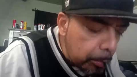 Snapshot of alfredo696969621471 chatting on February 17, 9:56 am alfredo696969621471 online show from February 17, 9:56 am