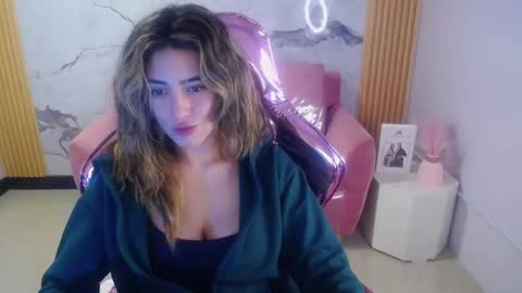 Snapshot of ali_bunny_ch chatting on October 7, 10:29 pm ali_bunny_ch online show from October 7, 10:29 pm