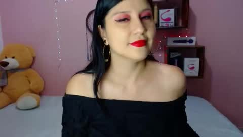 alixia online show from November 27, 9:39 pm