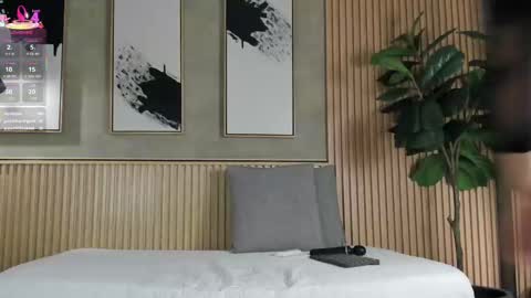  Ali online show from September 27, 8:25 pm