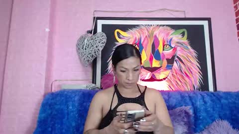 Snapshot of aliaandadara chatting on December 4, 6:38 pm aliaandadara online show from December 4, 6:38 pm