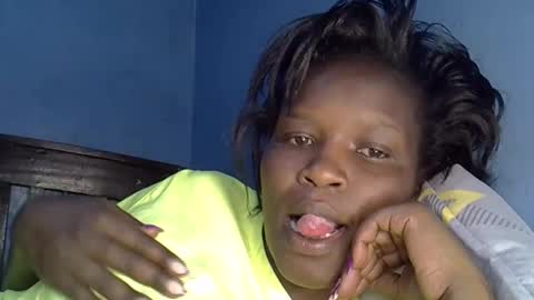 Snapshot of alic_crazy chatting on November 19, 3:28 am alic_crazy online show from November 19, 3:28 am