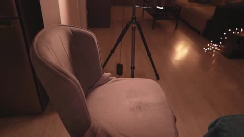 Snapshot of alica_moon_ chatting on March 10, 9:25 am Ali online show from March 10, 9:25 am